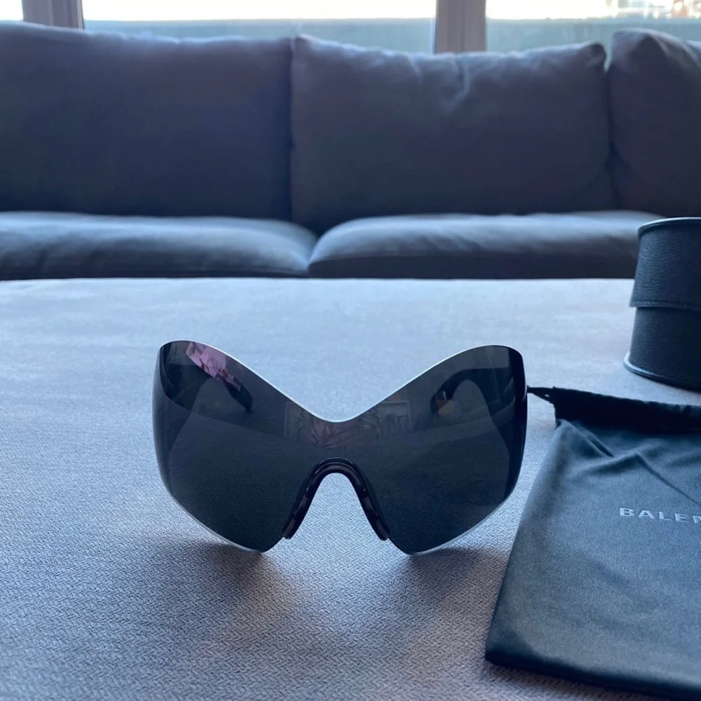 Balenciaga Mask Butterfly Sunglasses - Picture 12 of 14